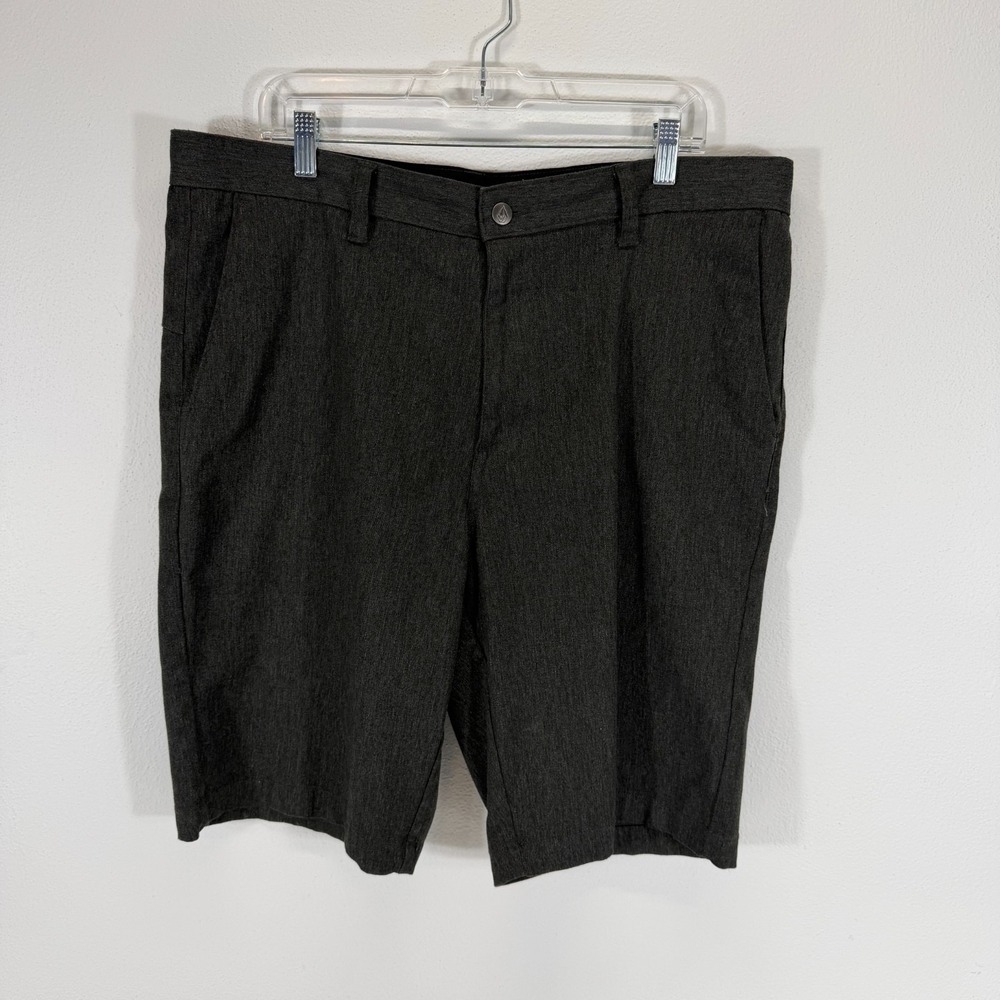 Volcom Mens VMonty Stretch Chino Flat Front Skater Shorts Charcoal Gray Size 38